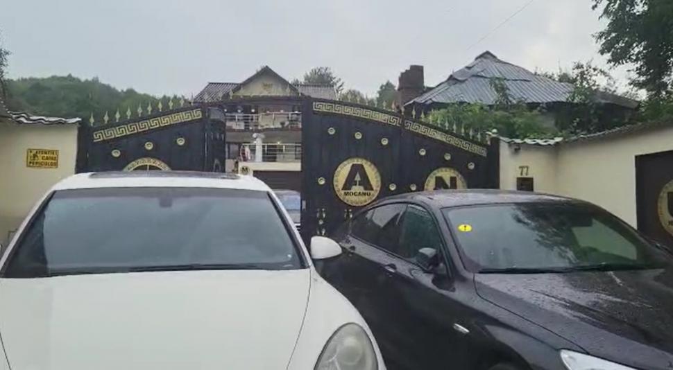 Manelistul Dani Mocanu, ridicat de mascaţi şi dus la audieri în Mureş 781887