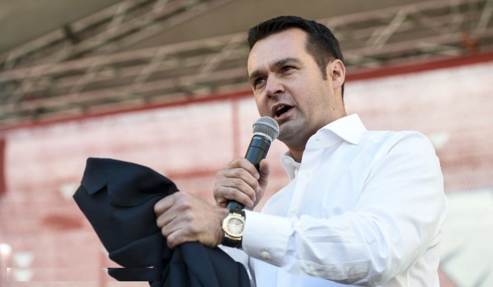 Primarul din Baia Mare, Cătălin Cherecheș, prins de radar și amendat pentru viteză când gonea cu mașina instituției