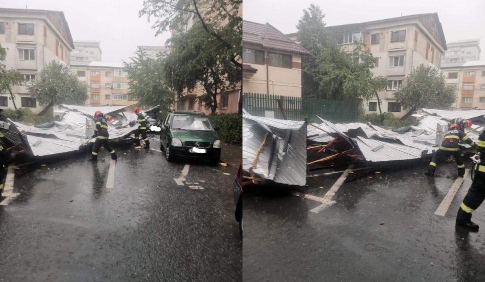 Furtuna a făcut ravagii în Focșani: Un acoperiș smuls de vijelie a căzut peste două mașini