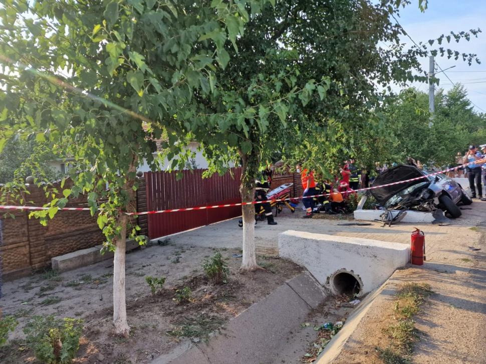 Accident grav în Teleorman! Cinci persoane au fost rănite, după ce un şofer s-a răsturnat cu maşina 782328