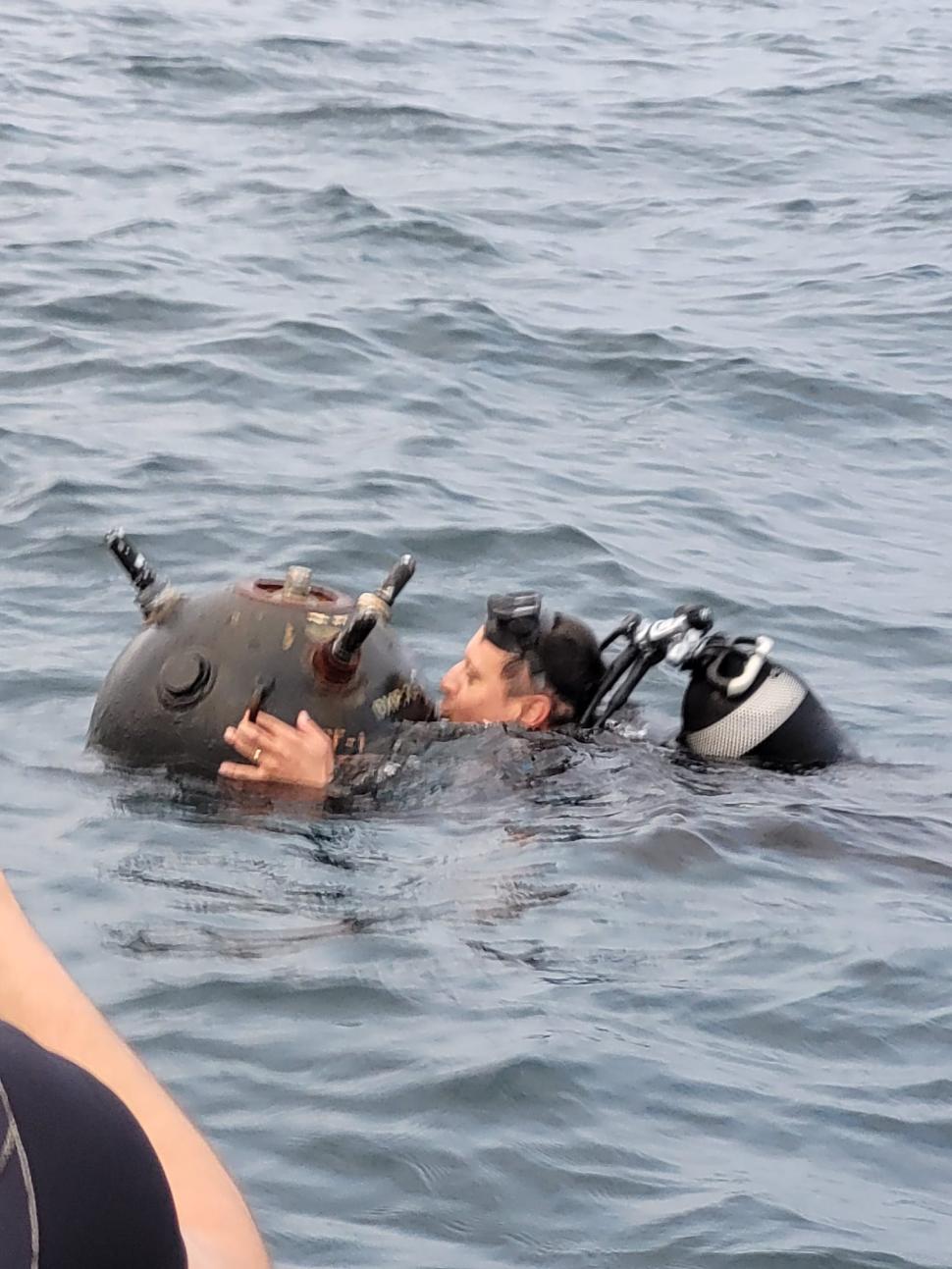 Mină marină descoperită în Marea Neagră, la Eforie! Misiune contracronometru a scafandrilor români 782426