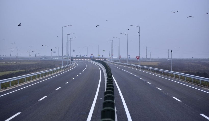 Contractul pentru cel mai scump tronson de autostradă din România a fost semnat