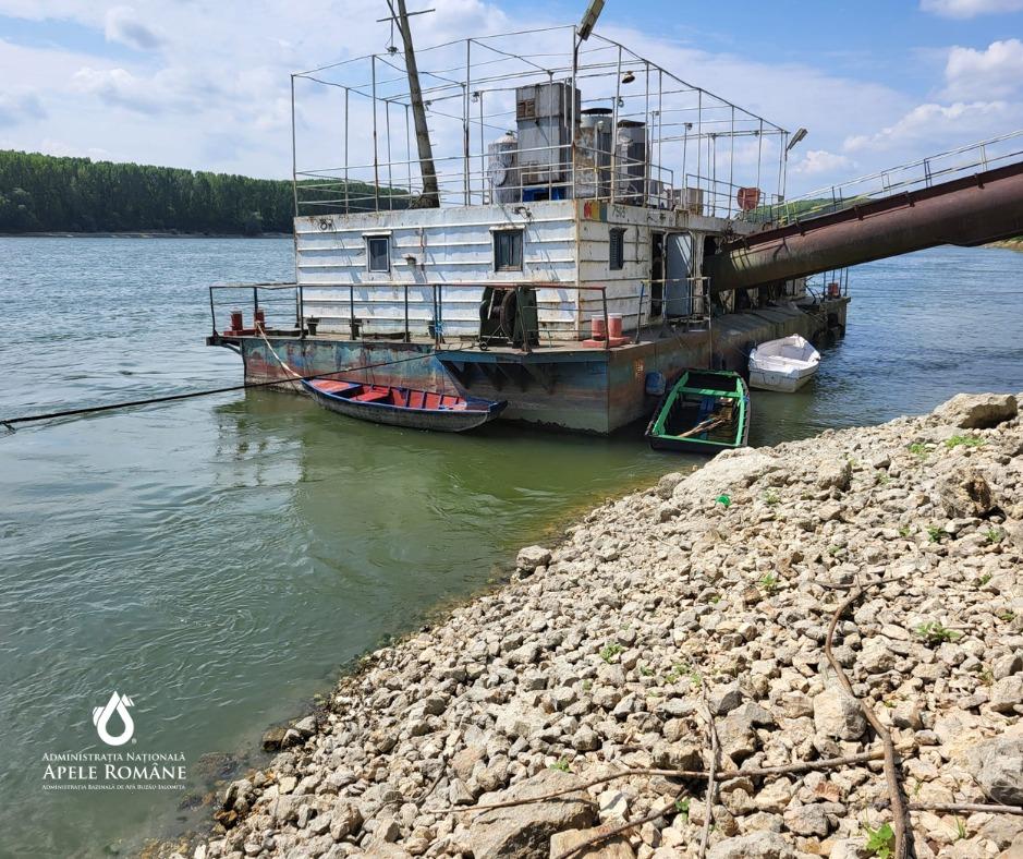 Apele Române: "Nivelul Dunării este la jumătate faţă de media multianuală a lunii august" 782743