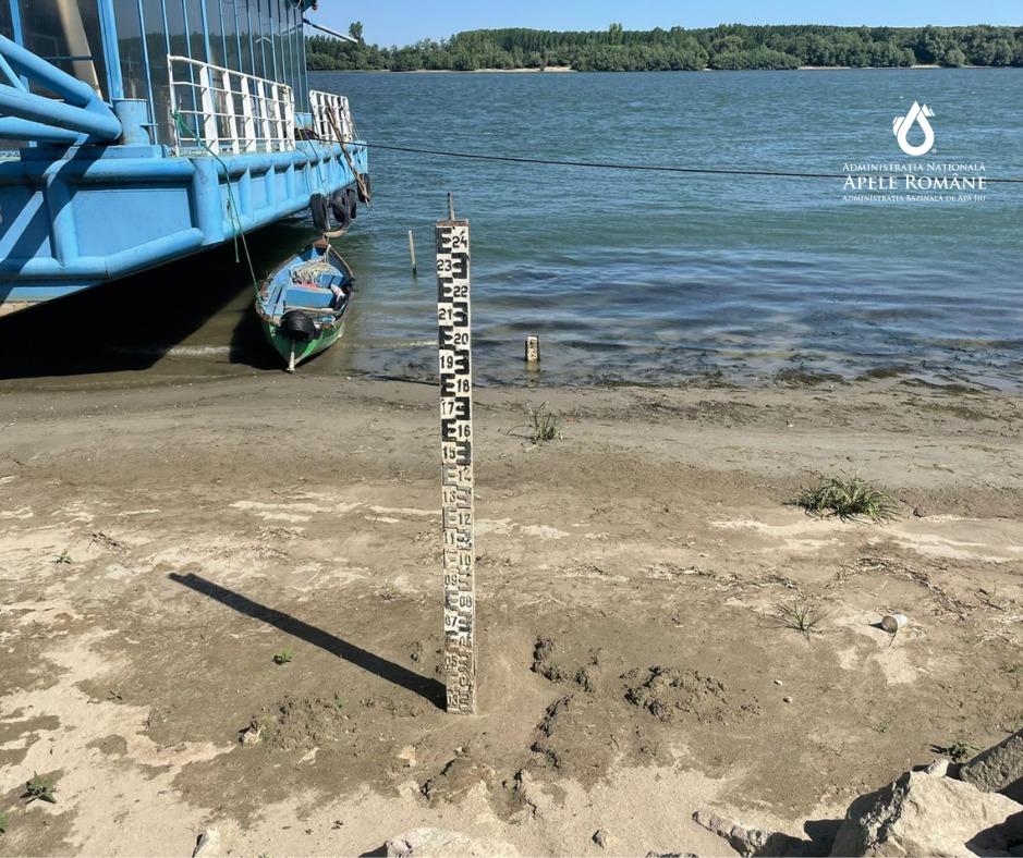 Apele Române: "Nivelul Dunării este la jumătate faţă de media multianuală a lunii august" 782746