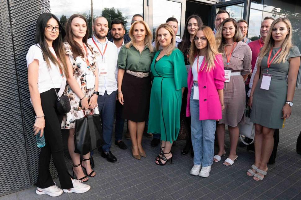 Gabriela Firea: "Să salvăm Capitala de falșii salvatori!" 782708