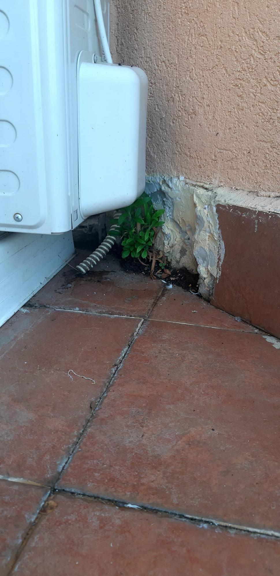 Români cazați într-o cameră ”ca în căminele studențești”, dintr-un hotel de 4 stele din Bulgaria 782769