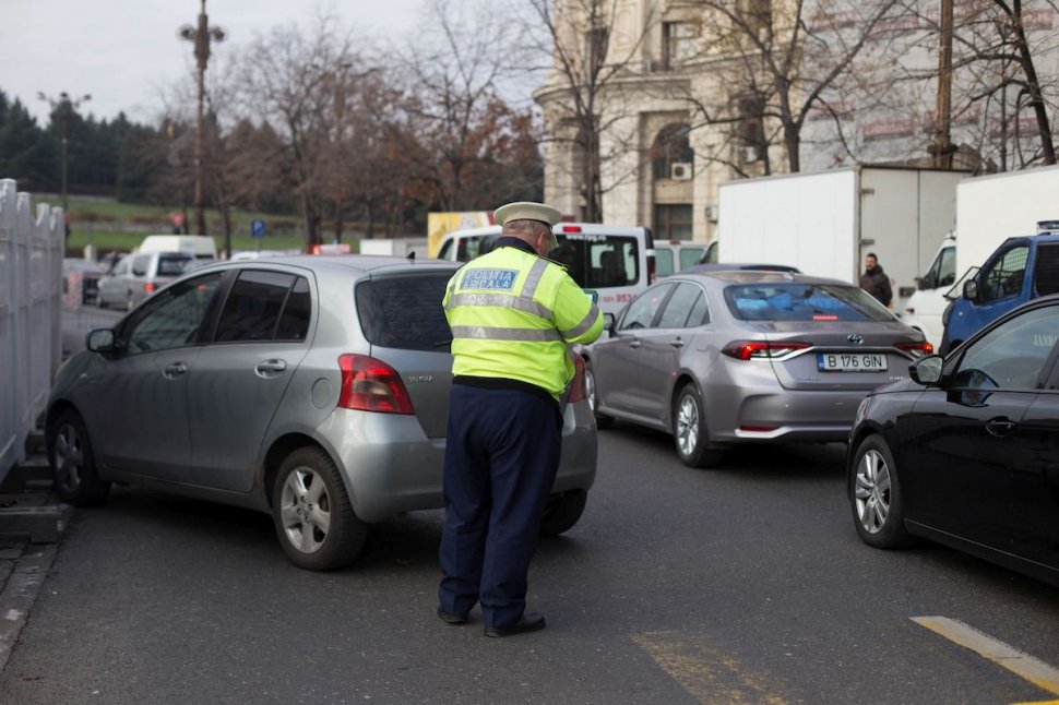 Se schimbă plata pentru parcare în București | Care sunt tarifele de parcare și amenzile dacă nu plătești
