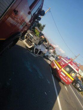 Accident între un microbuz și un autoturism, soldat cu 11 răniţi, în județul Mureș. Circulaţie restricţionată 783240