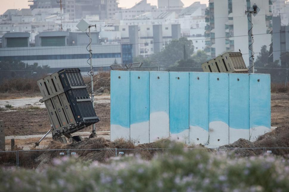 Zeci de rachete, lansate din Fâşia Gaza spre Israel, ca ripostă la operaţiunea militară. A fost reactivat sistemul Iron Dome. SUA face apel la calm 783522