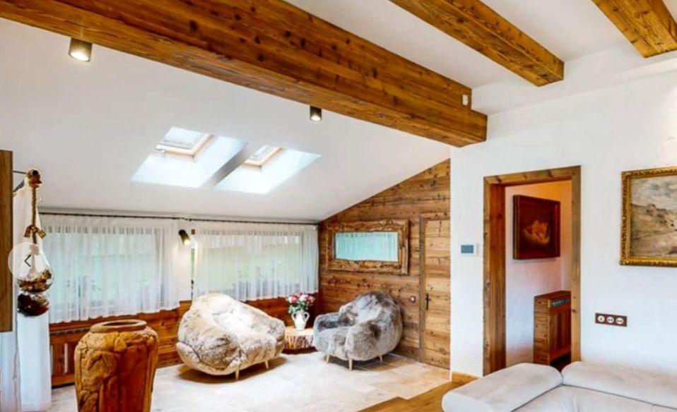 Vila de protocol din Predeal a lui Nicolae Ceauşescu a fost scoasă la vânzare. Preţul e uriaş 783477