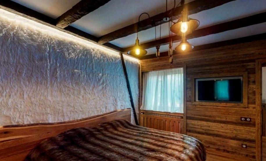 Vila de protocol din Predeal a lui Nicolae Ceauşescu a fost scoasă la vânzare. Preţul e uriaş 783478