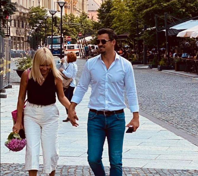 Adrian Alexandrov, despre fiica sa: "I-am creat un scenariu în care mama este la birou. Momentan, nu poate să vină acasă" 783589