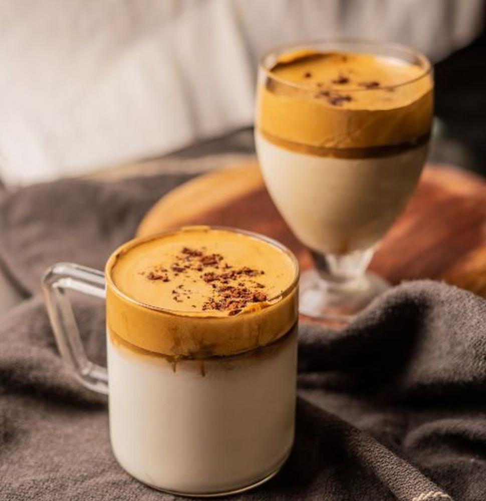 Laptele de aur, băutura care ajută creierul, te scapă de stres și e un somnifer natural. Cum se prepară: Nu trebuie fiert 783674