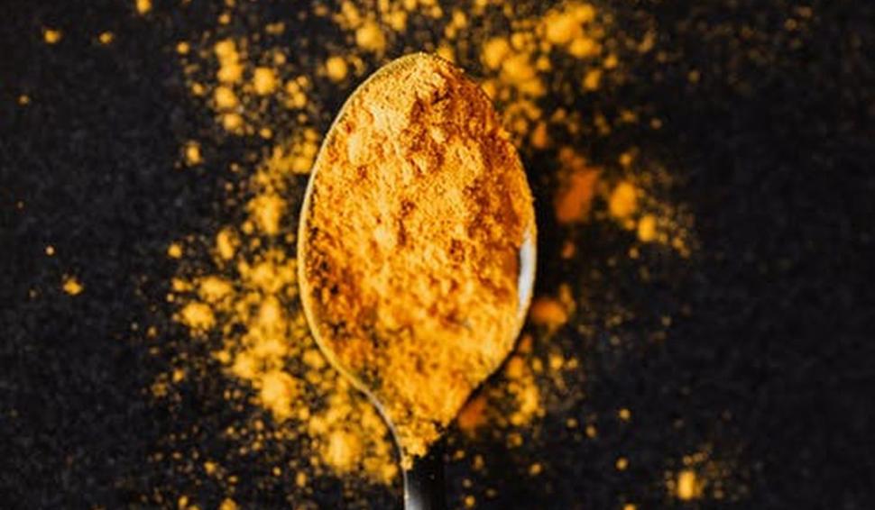 Laptele de aur, băutura care ajută creierul, te scapă de stres și e un somnifer natural. Cum se prepară: Nu trebuie fiert 783676