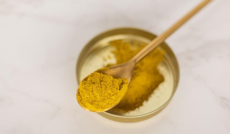 Laptele de aur, băutura care ajută creierul, te scapă de stres și e un somnifer natural. Cum se prepară: Nu trebuie fiert 783681