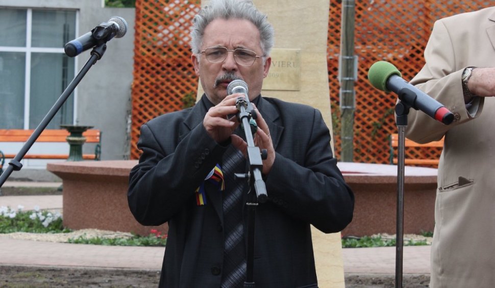 A murit poetul Vasile Tărâțeanu, membru al Academiei Române. Originar din regiunea Cernăuți, "un poet român visând România"