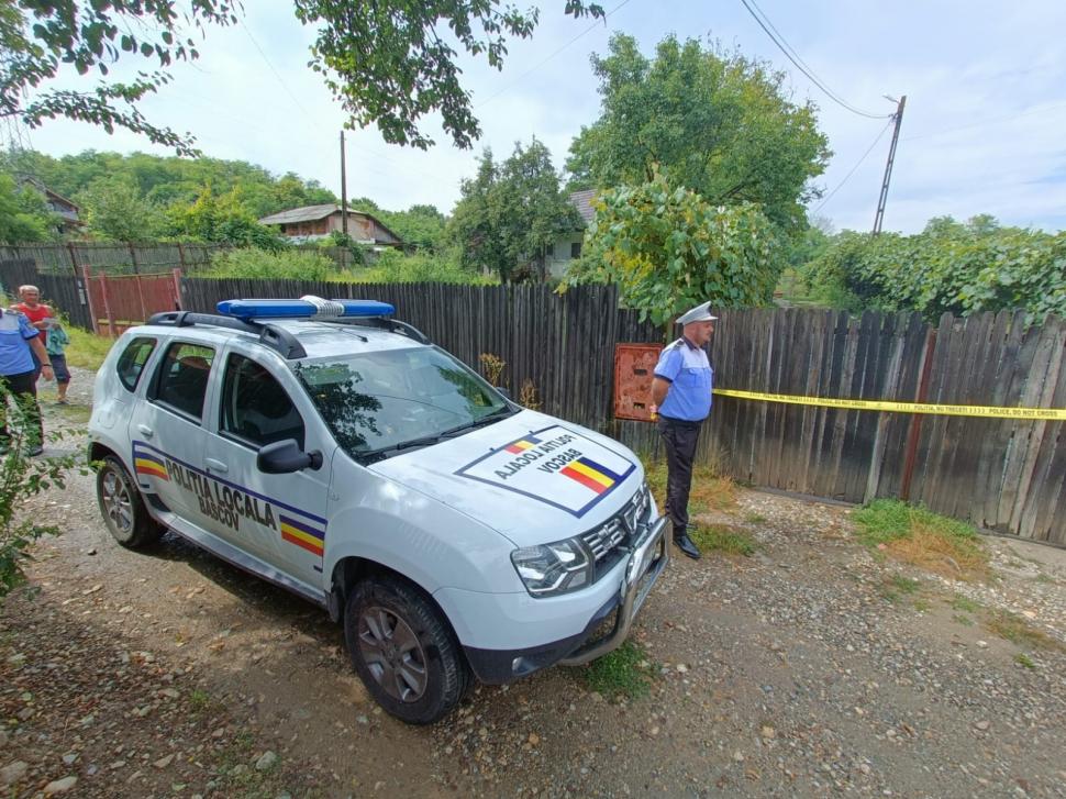 Filmul crimei de la Bascov care a şocat România. Bărbatul care şi-a măcelărit familia a vrut să se răzbune pentru că nu era tratat egal cu ceilalţi 784267