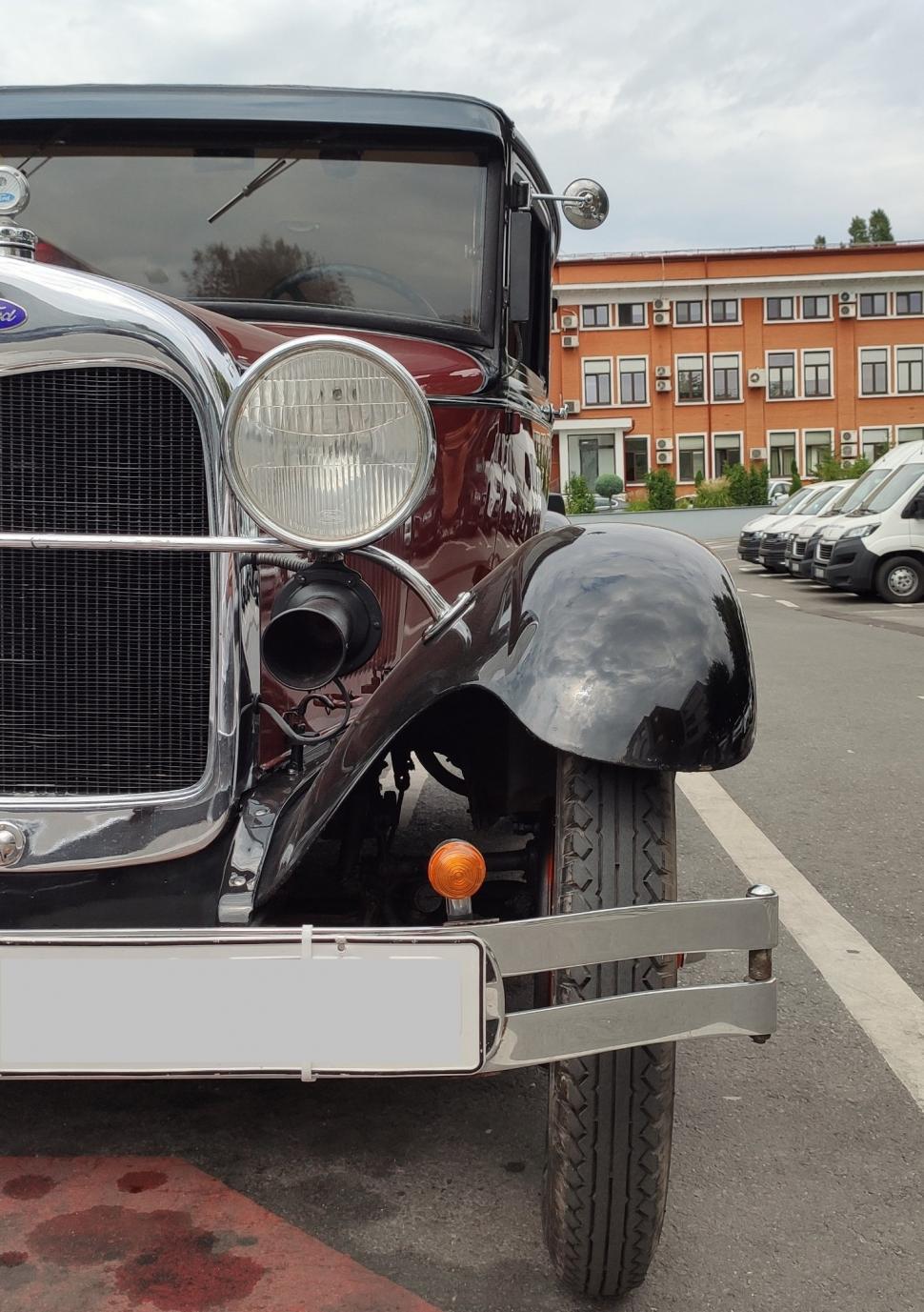 “O iubesc atât de mult încât îmi doresc să rămână în familie!”. Fotografii de la inspectorii RAR cu o mașină de aproape 100 de ani 784243