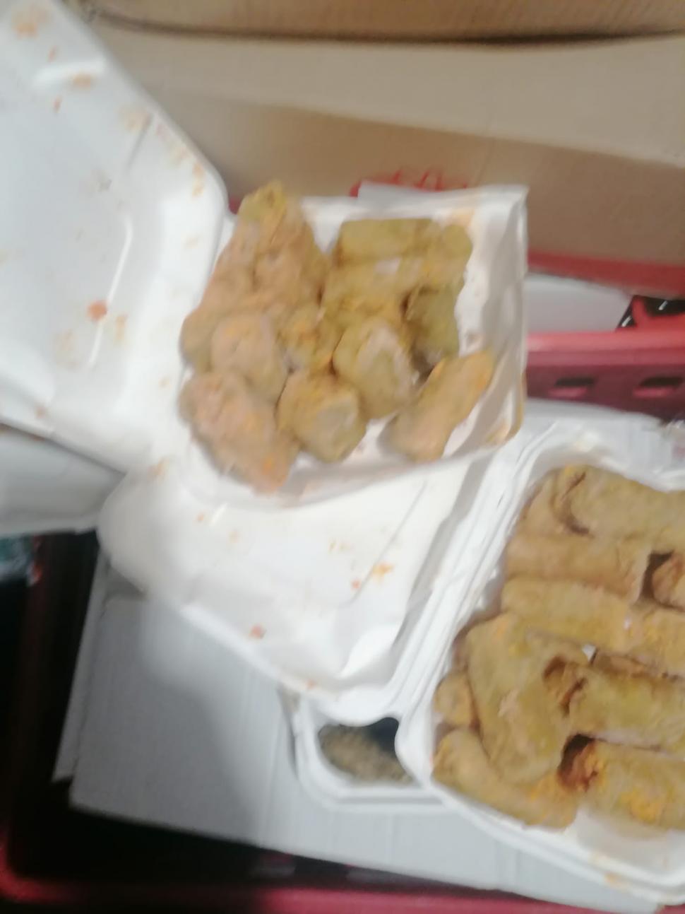 100 kg de produse alimentare expirate, retrase de la vânzare, în Sinaia şi Predeal 784453