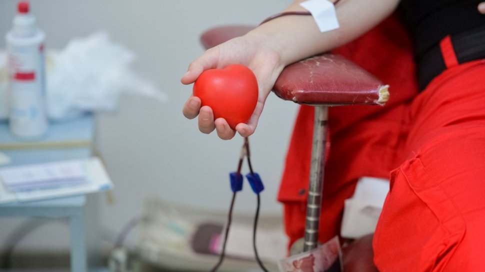 Cod roşu în marile spitale din Bucureşti! Lipseşte sângele pentru transfuzii | Ce beneficii au donatorii