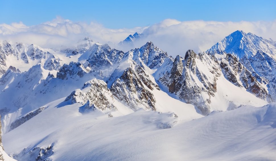Schelete umane și epavele unor avioane, găsite în Alpii Elvețieni, odată cu topirea ghețarilor provocată de caniculă