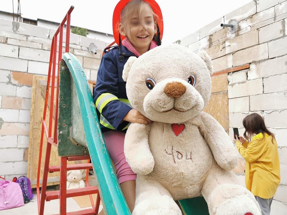 Peste 200 de copii au fost învătaţi cum să salveze vieţi. Pompierii au mers în școlile de vară din Botoşani  784745