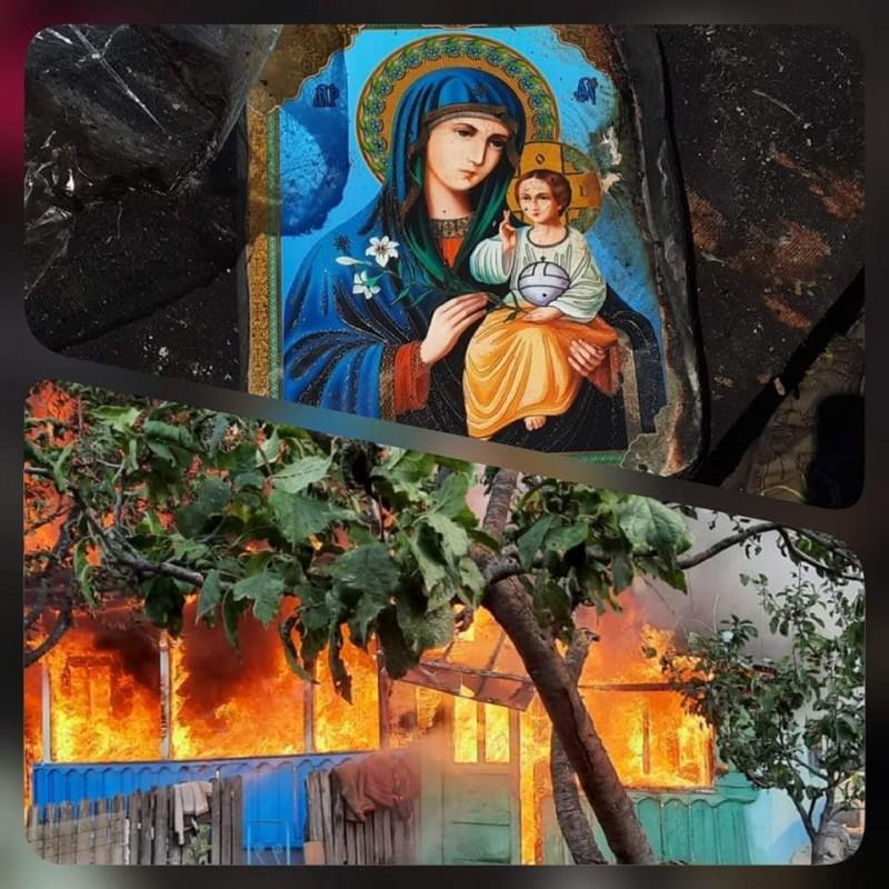 "Să o privim ca un semn" | Icoană a Sfintei Maria, găsită intactă după un incendiu care a distrus complet o casă din Botoşani 784709
