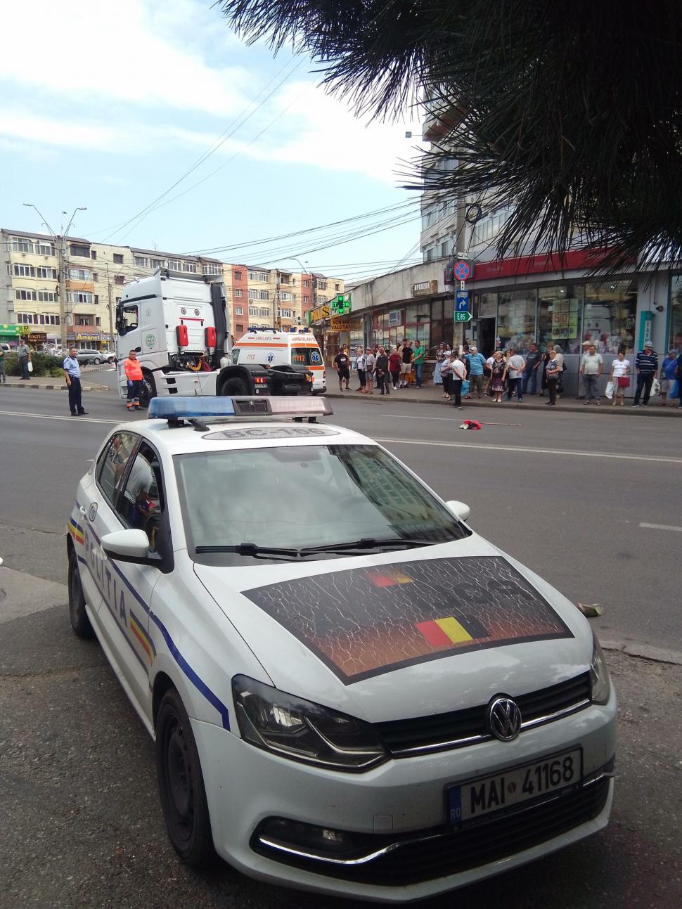 Un pensionar a murit după ce a fost lovit de un cap tractor abia pus în mișcare, în Bacău 784694