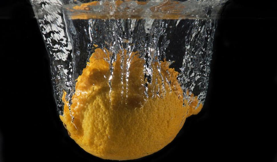 Alimentele care ne ţin oasele sănătoase şi ne fac mai tineri. Dr. Pleşea: "Ele cresc producţia de colagen în mod natural" 784500