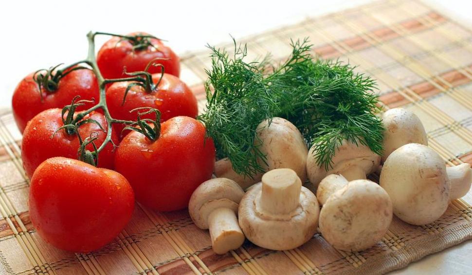 Alimentele care ne ţin oasele sănătoase şi ne fac mai tineri. Dr. Pleşea: "Ele cresc producţia de colagen în mod natural" 784673