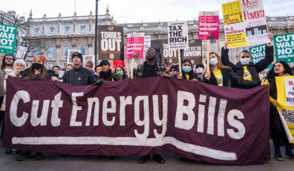 Peste 100.000 de britanici au intrat în "grevă de plată" a facturilor la energie şi gaze