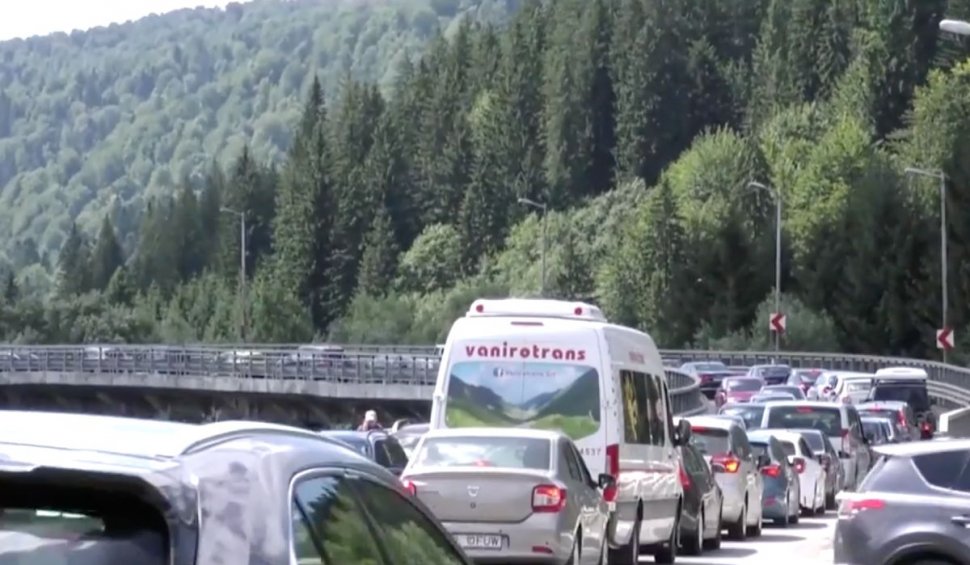 Traficul dinspre Braşov către Valea Prahovei, deviat prin Cheia