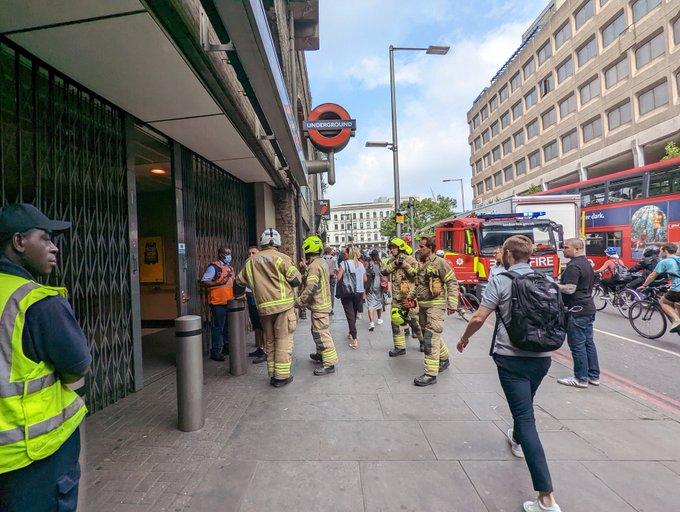 Centrul Londrei, în flăcări. La Southwark, trenurile au fost oprite iar circulația metroului a fost afectată 785433