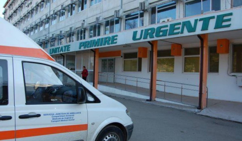 Asistentă medicală din Focșani, deranjată de urgența unei fetițe de 11 luni, adusă de părinți: "Îi găsește dracii numai la ora asta să vină!”