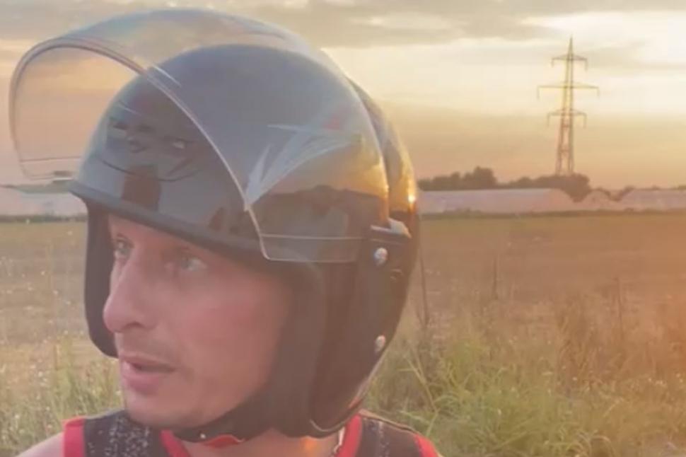 Bărbatul pe trotinetă, care a atacat-o pe Margherita de la Clejani în centrul Bucureştiului, a fost prins 785720