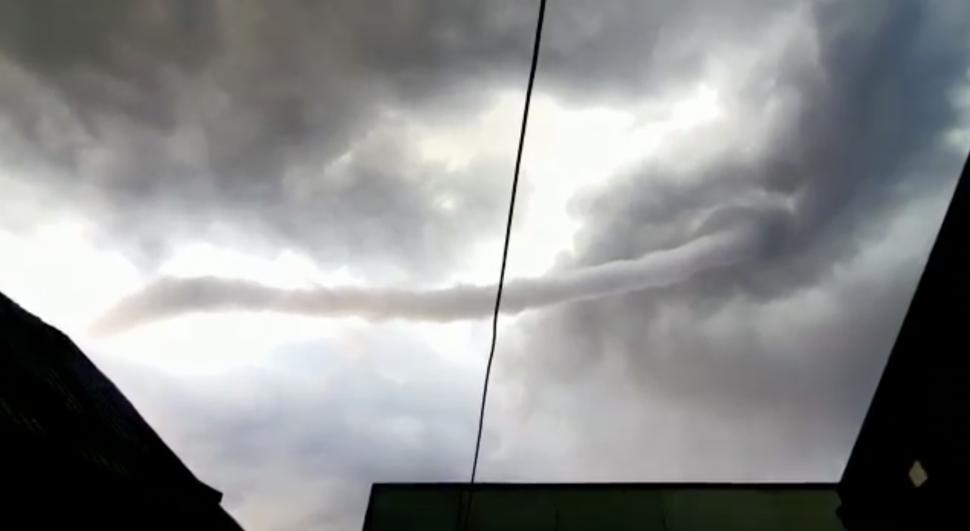 Tornadă uriașă în județul Dolj | Imagini spectaculoase surprinse lângă Craiova 786066