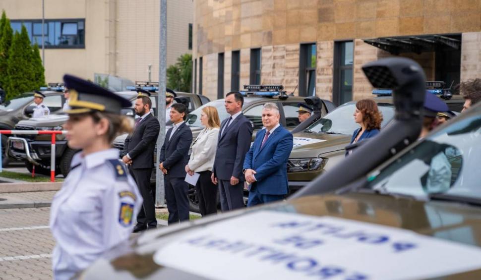 12 autospeciale intră în dotarea Poliției de Frontieră | Ministrul de Interne: "Are de câștigat nu doar o instituție, ci România întreagă" 786502
