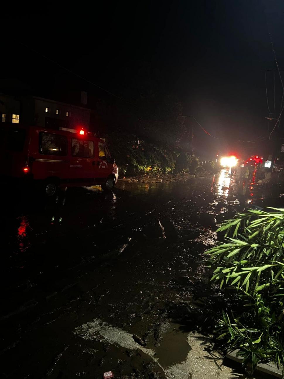 O furtună a făcut prăpăd în Thassos. Turiştii români au filmat străzile inundate 786541