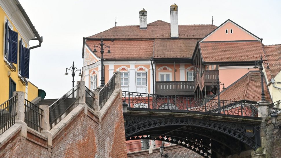 Podul Minciunilor din Sibiu va fi închis pentru două săptămâni