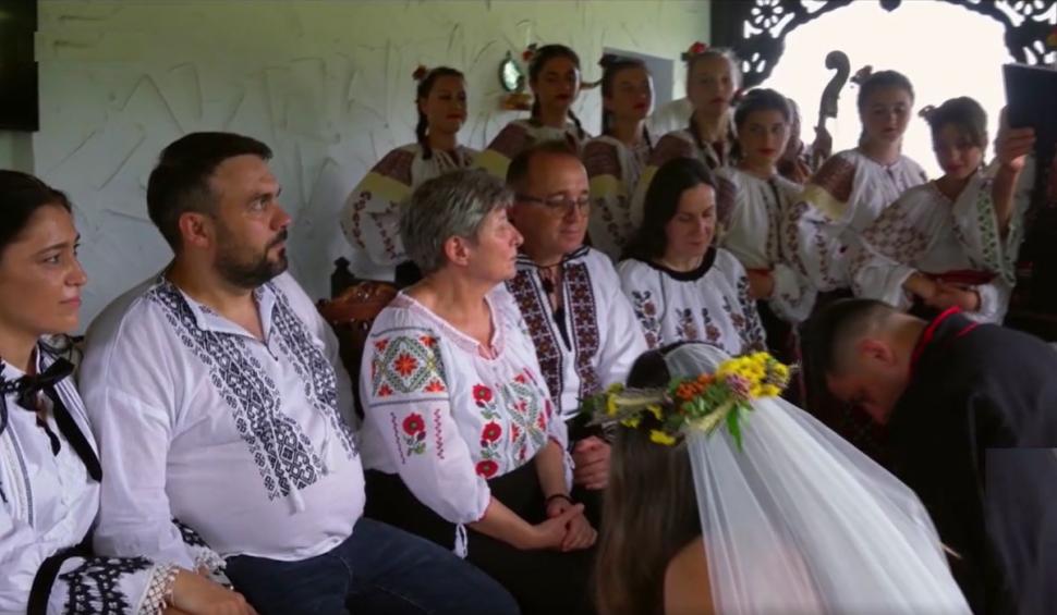 Ce nu s-a văzut la TV de la nunta lui George Simion. Imagini emoţionate de la ceremonie 786889
