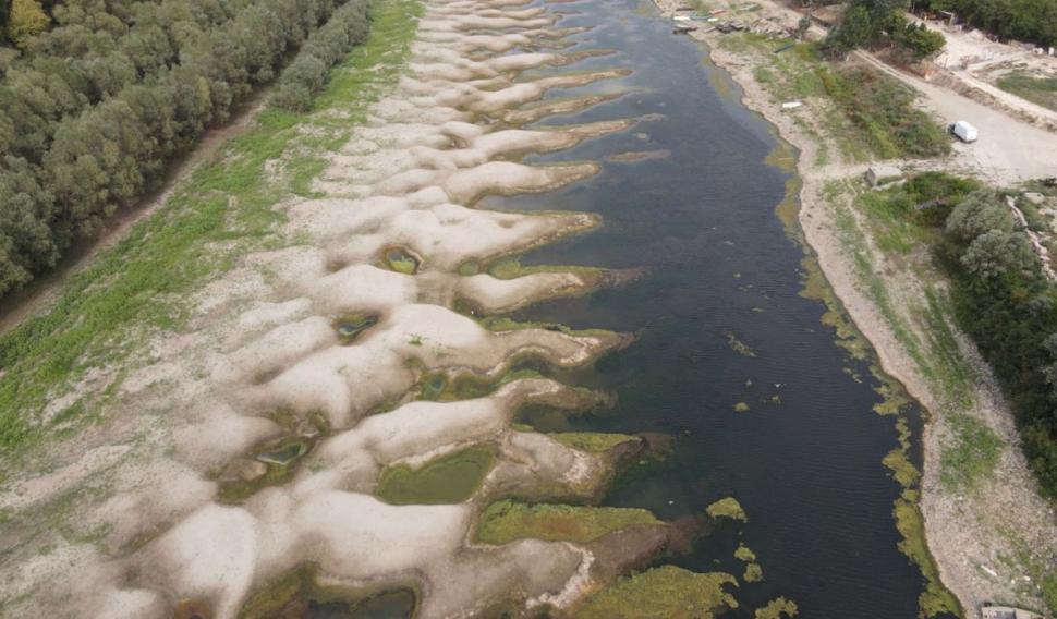 Imagini apocaliptice cu Dunărea secată, surprinse în județul Constanța 786877