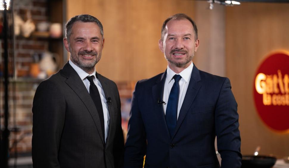 Storceac cu somon, creveţi şi caracatiţă, reţeta lui Mihai Sturzu în ediţia 17 "Gătit la costum", sezonul 2. O ciorbă pescărească gustoasă și simplu de preparat 786553