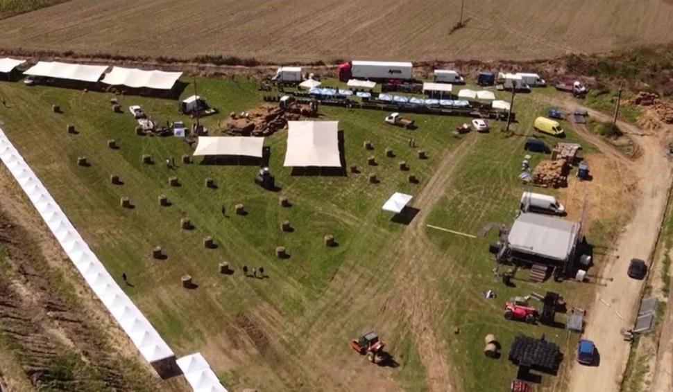 ÎPS Teodosie, sfat pentru George Simion şi soţia sa, în ziua nunţii 786903