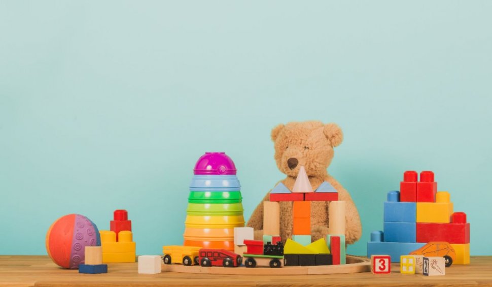 7 idei de activități Montessori pentru copii