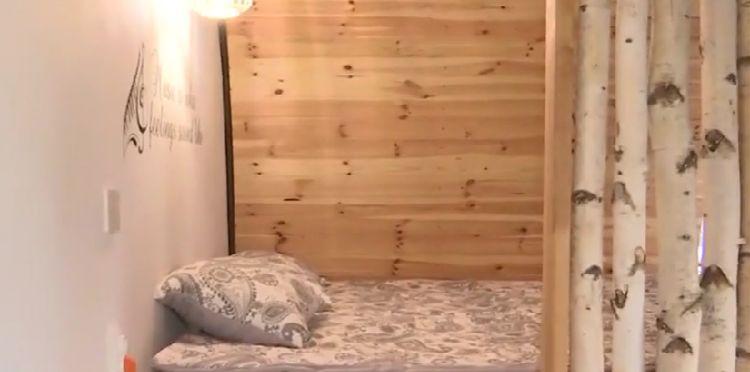 Doi soţi din Braşov închiriază o casă în formă de chitară. Cât costă o noapte de cazare 787374