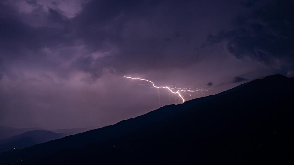 Avertizare meteo ANM de ultimă oră | Cod portocaliu de vijelii și grindină, în mai multe judeţe 787517