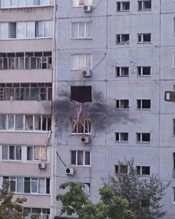 Misiunea AIEA la centrala nucleară Zaporojie, întârziată de bombardamente | Primarul din Energodar a postat fotografii cu clădiri bombardate 787638