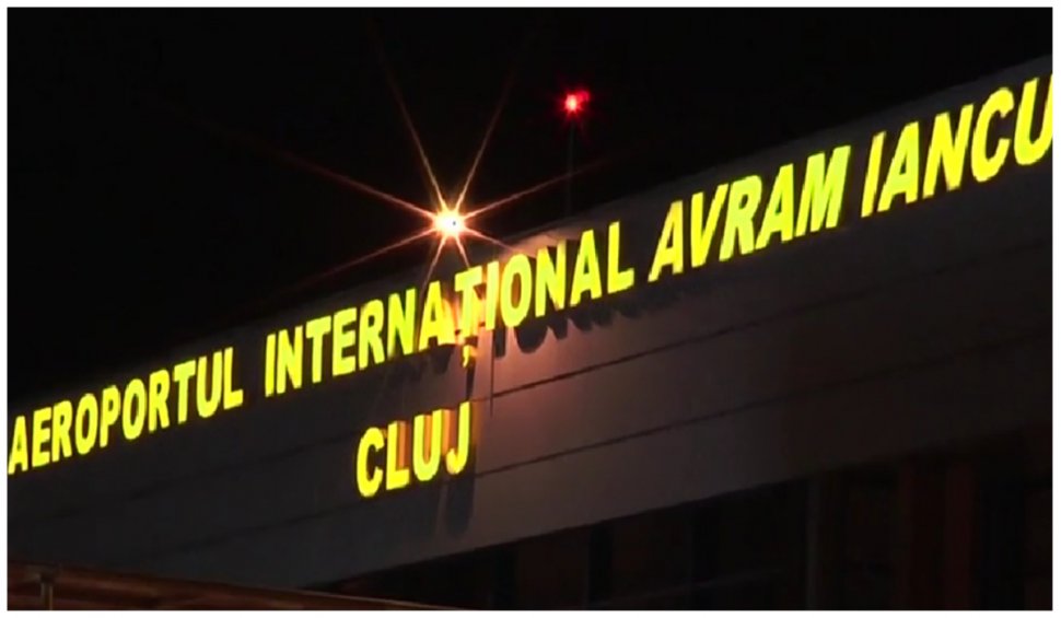 Scandal pe aeroportul din Cluj: Cursă anulată, oameni lăsaţi să doarmă pe jos