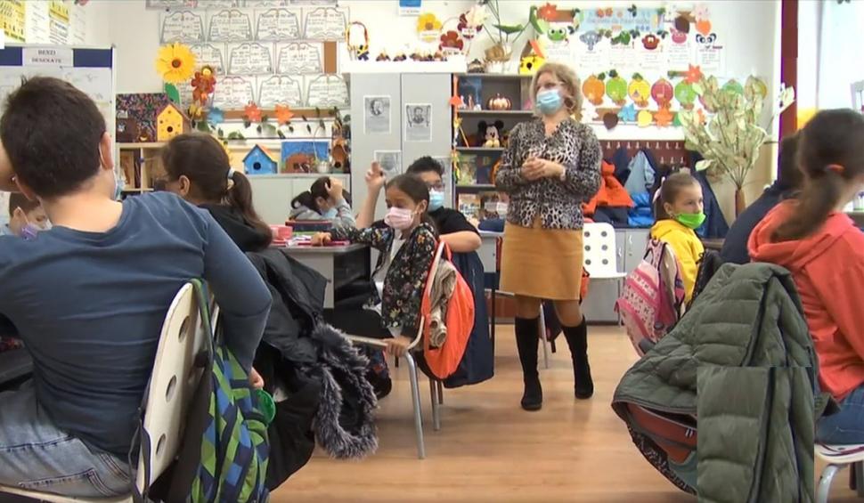 Vouchere sociale de 500 de lei pentru sute de mii de elevi. Care sunt condiţiile pentru a primi banii 788392