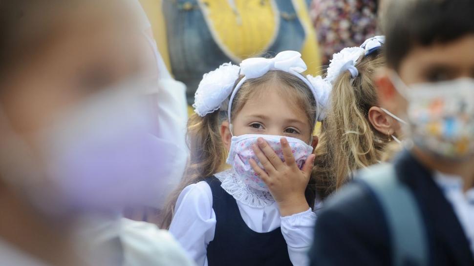 Vouchere sociale de 500 de lei pentru sute de mii de elevi. Care sunt condiţiile pentru a primi banii 788397